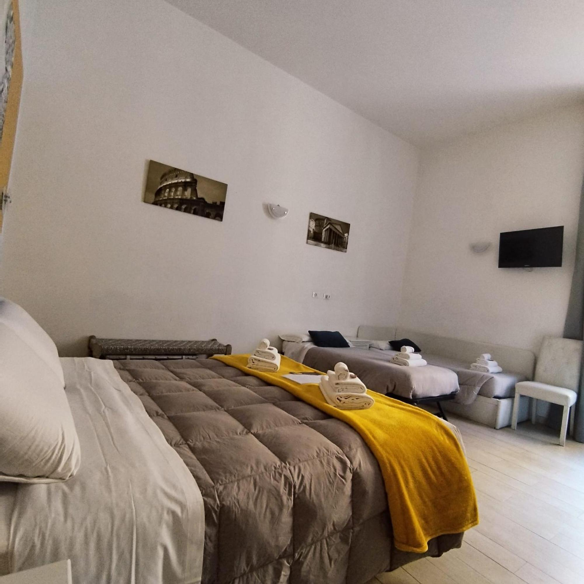 Ad Cavour Luxury Rooms - By Ad Roma ภายนอก รูปภาพ