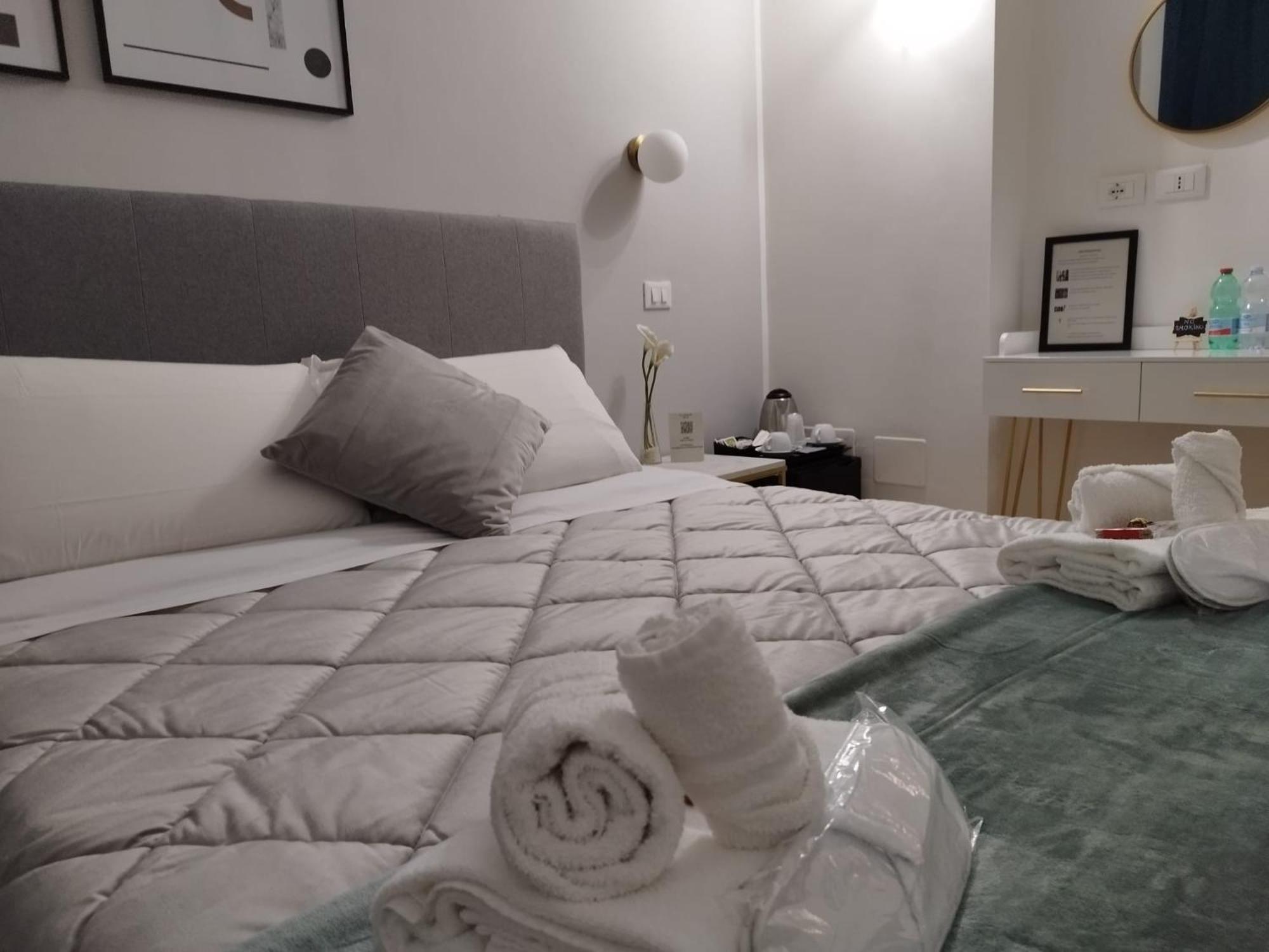 Ad Cavour Luxury Rooms - By Ad Roma ห้อง รูปภาพ