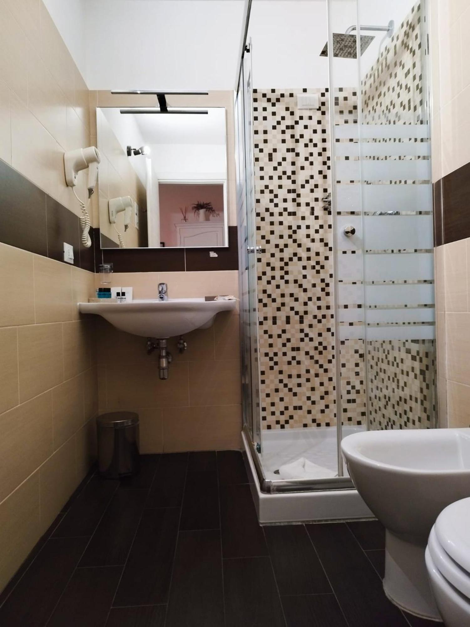 Ad Cavour Luxury Rooms - By Ad Roma ห้อง รูปภาพ